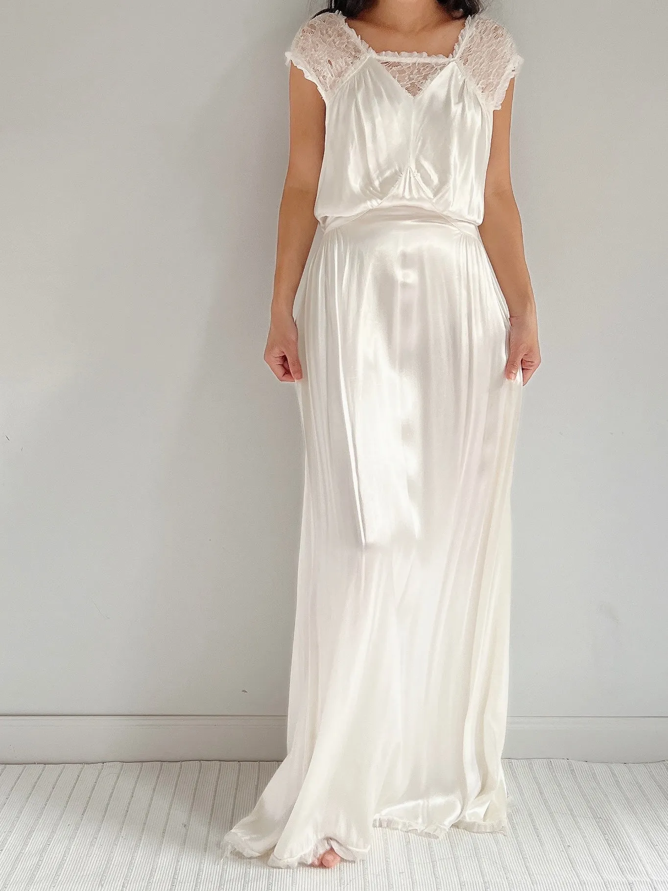 1930s Satin and Lace Dress - M