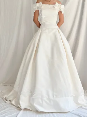 2000s Demetrios Satin Off-the-Shoulder Gown - XS/2-4