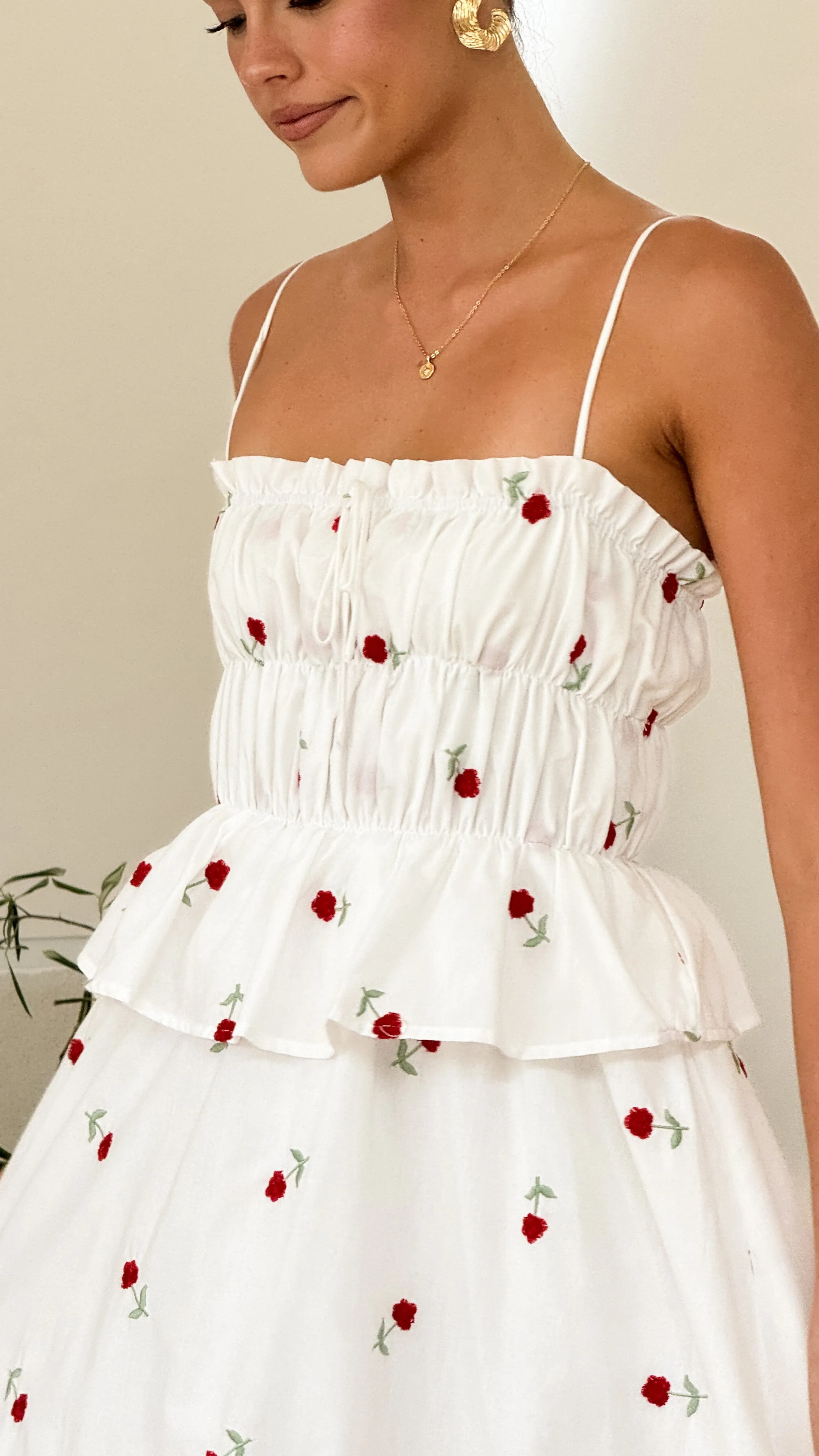 Misty Maxi Dress - White / Red Floral