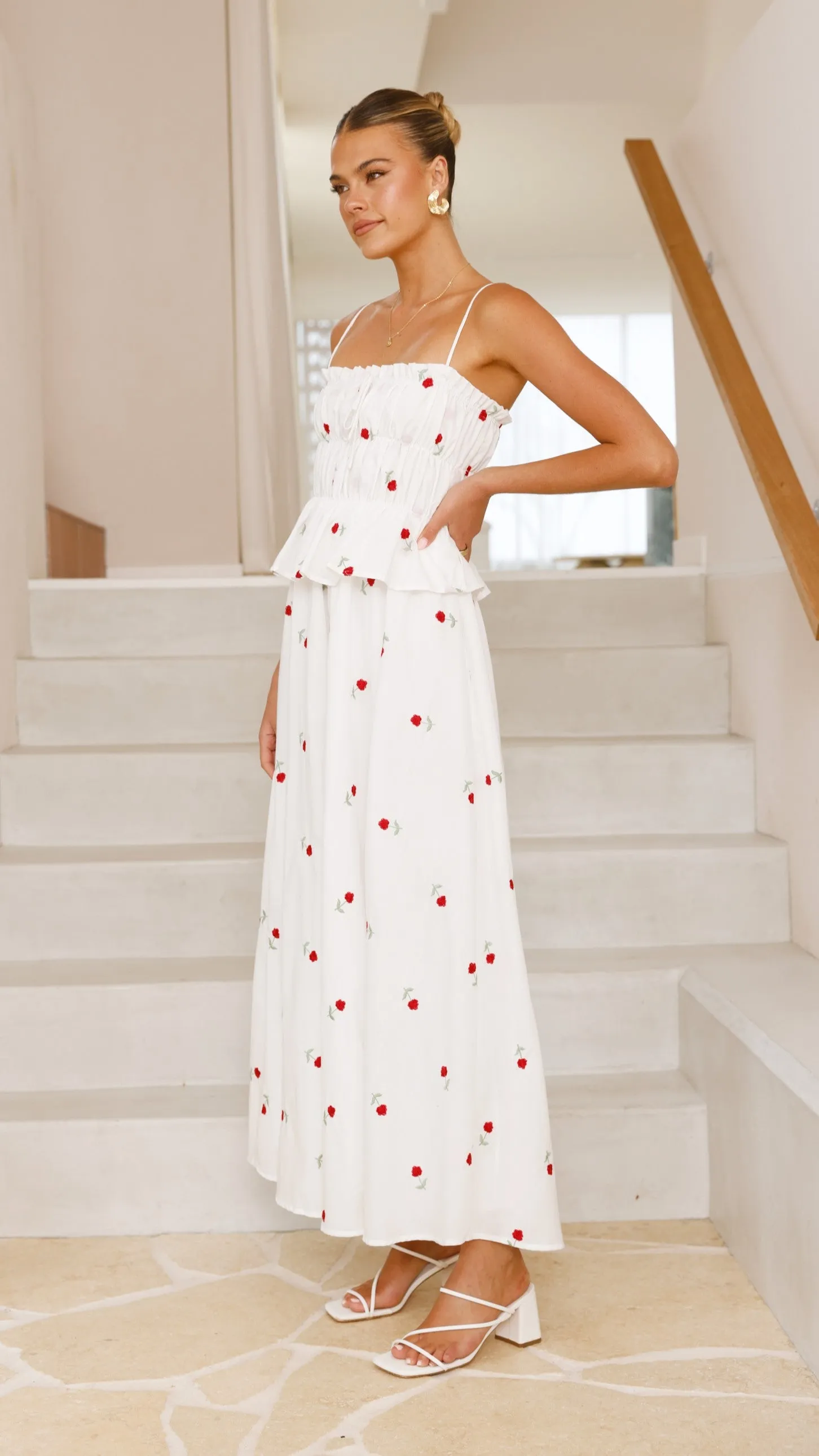Misty Maxi Dress - White / Red Floral