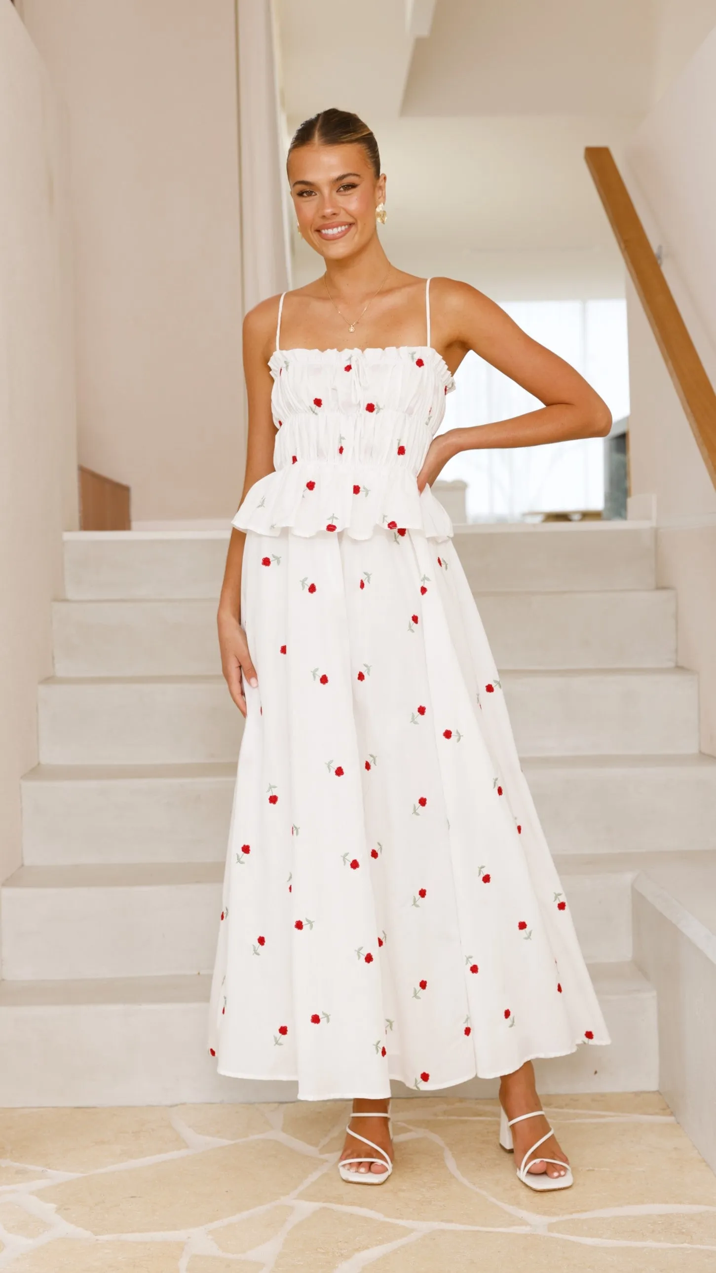 Misty Maxi Dress - White / Red Floral