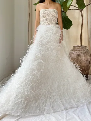 Oscar De La Renta Silk Organza Feather Gown - M/8