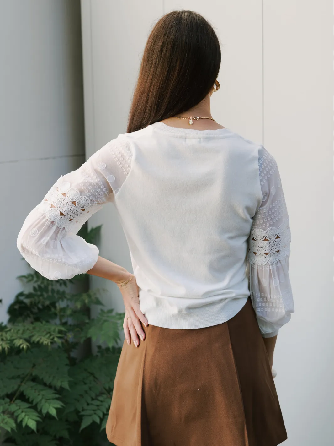 STATEMENT SLEEVE KNIT