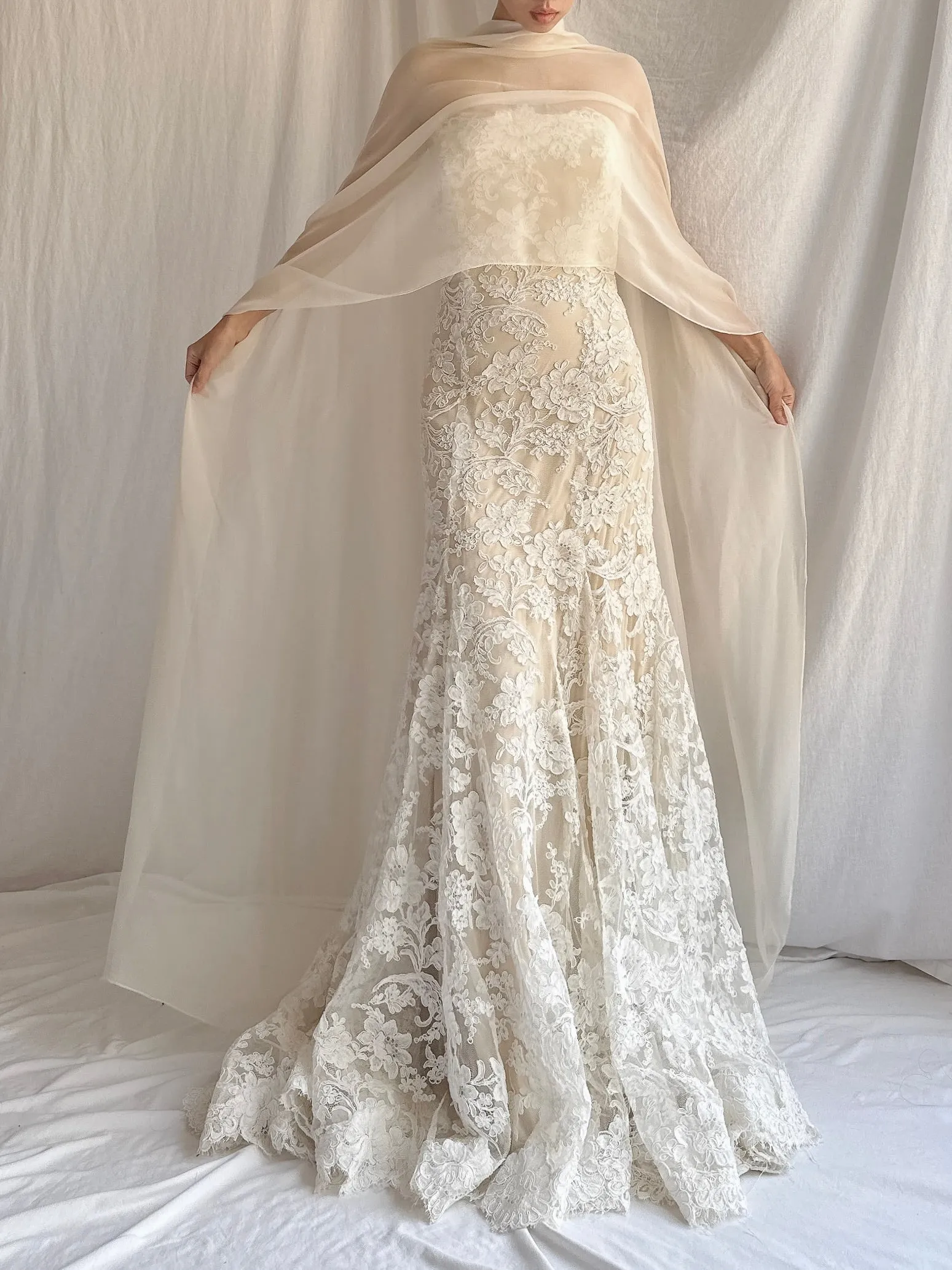 Vintage Monique Llhuilier Lace/Silk Gown - S/6