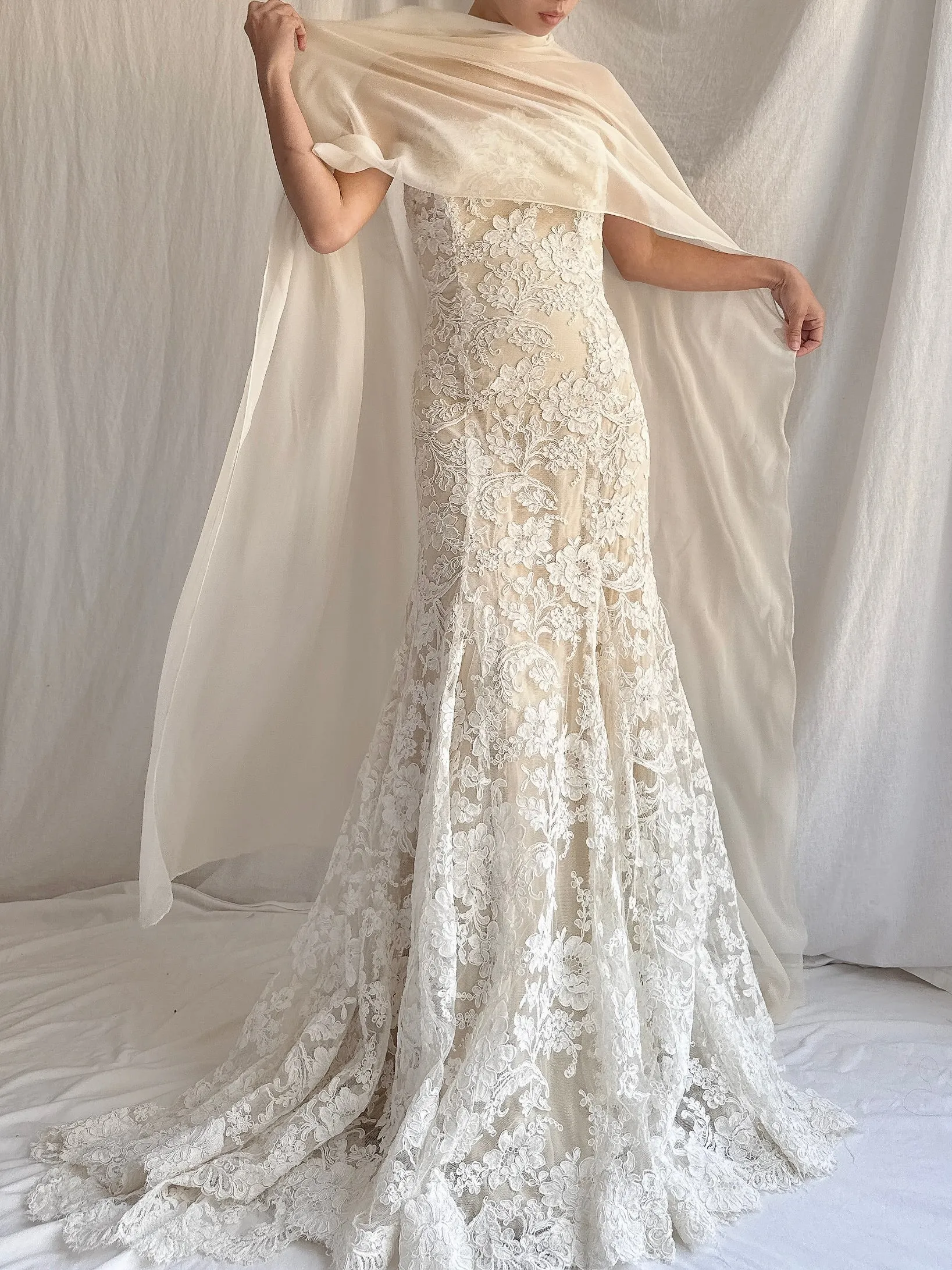 Vintage Monique Llhuilier Lace/Silk Gown - S/6