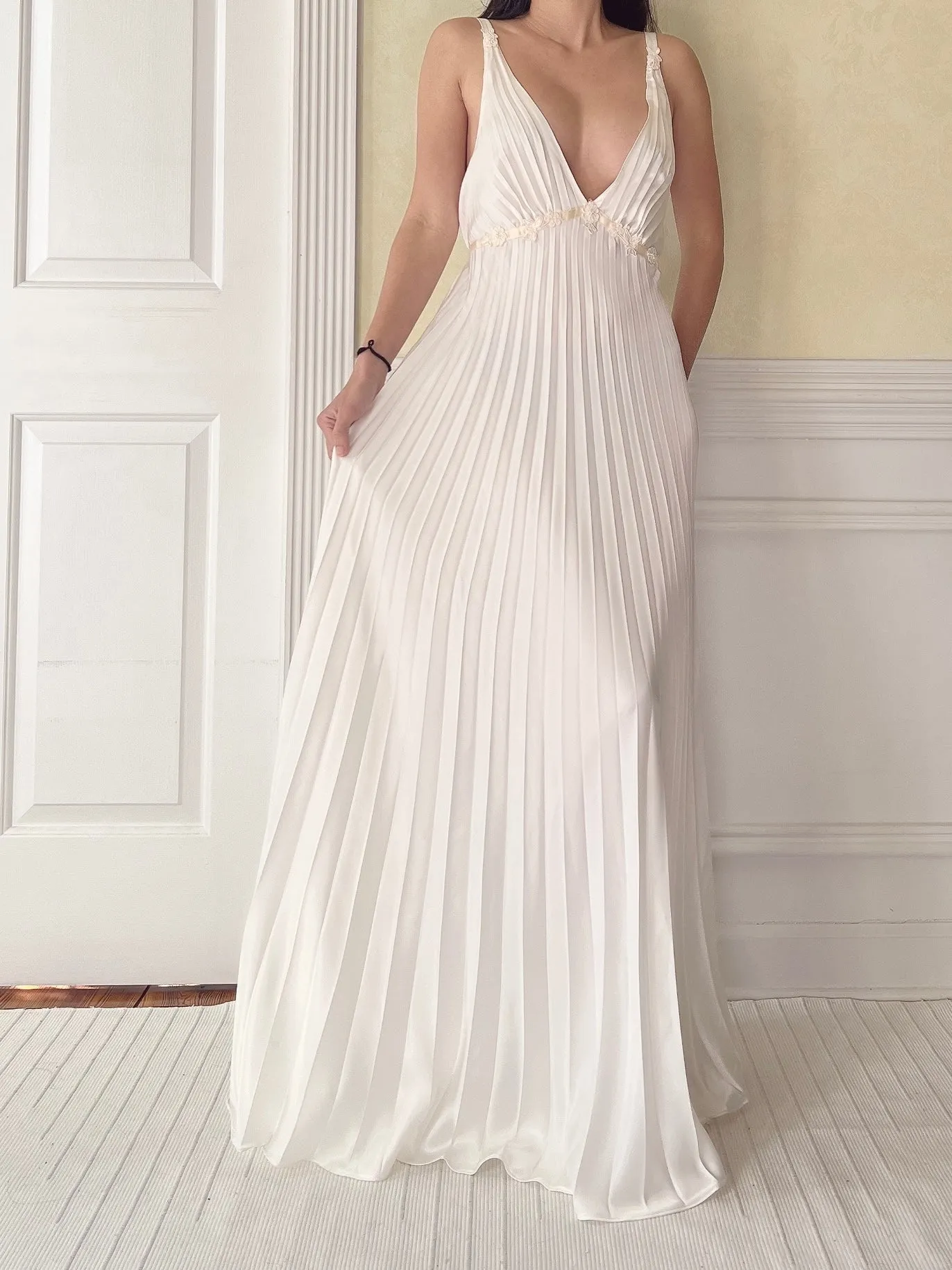 Vintage Pleated Ivory Satin Dress - M