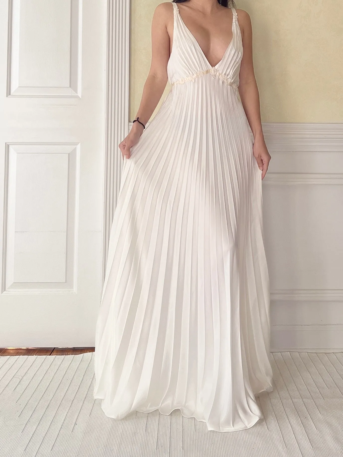 Vintage Pleated Ivory Satin Dress - M